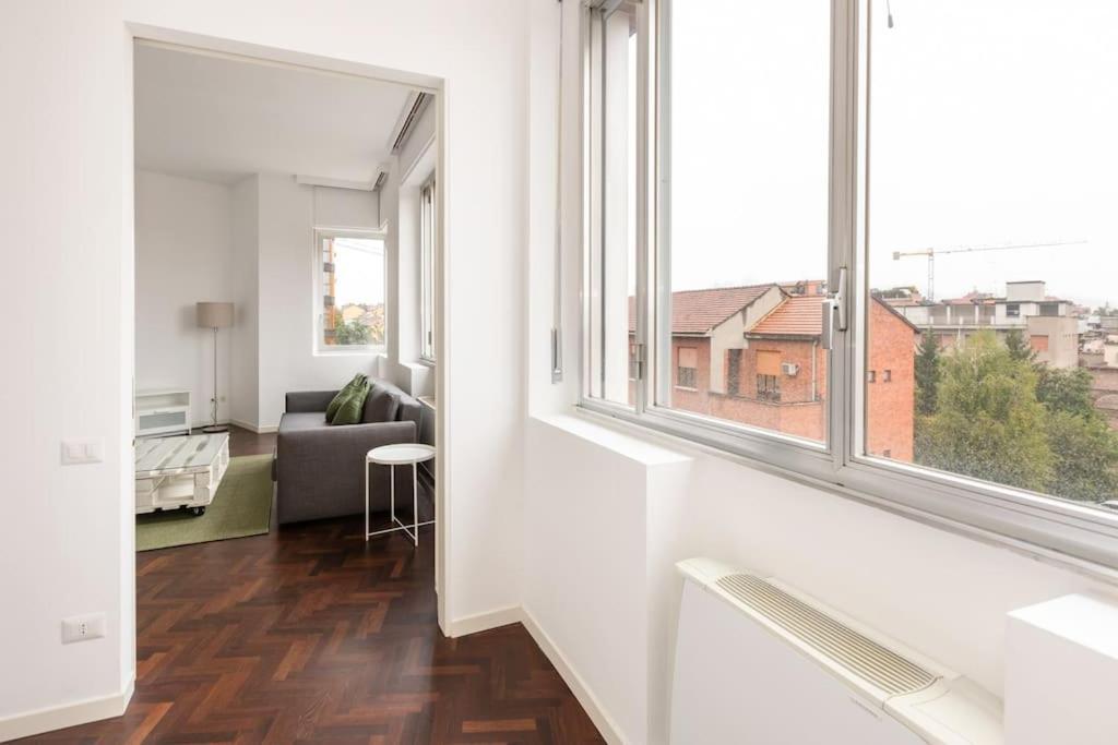Elegante Bilocale Porta Genova - Mirable Pm Apartamento Milão Exterior foto